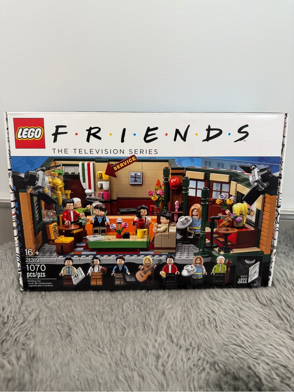 LEGO Ideas Friends Central Perk 21319 Retired Set - New Sealed